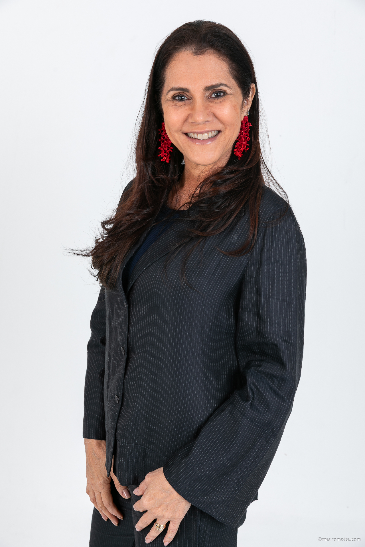 Retrato de Cris Abdalla, produtora de eventos corporativos há mais de 30 anos.